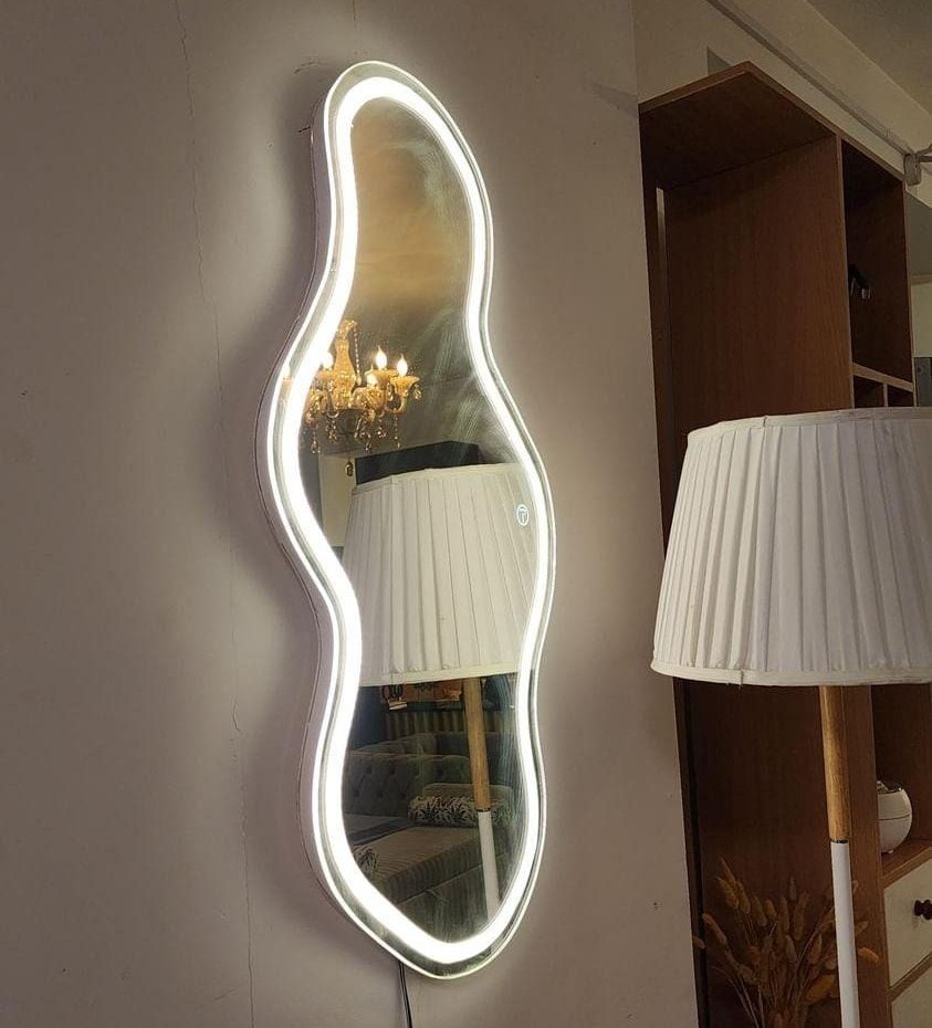 LED UNIQUE MIRROR